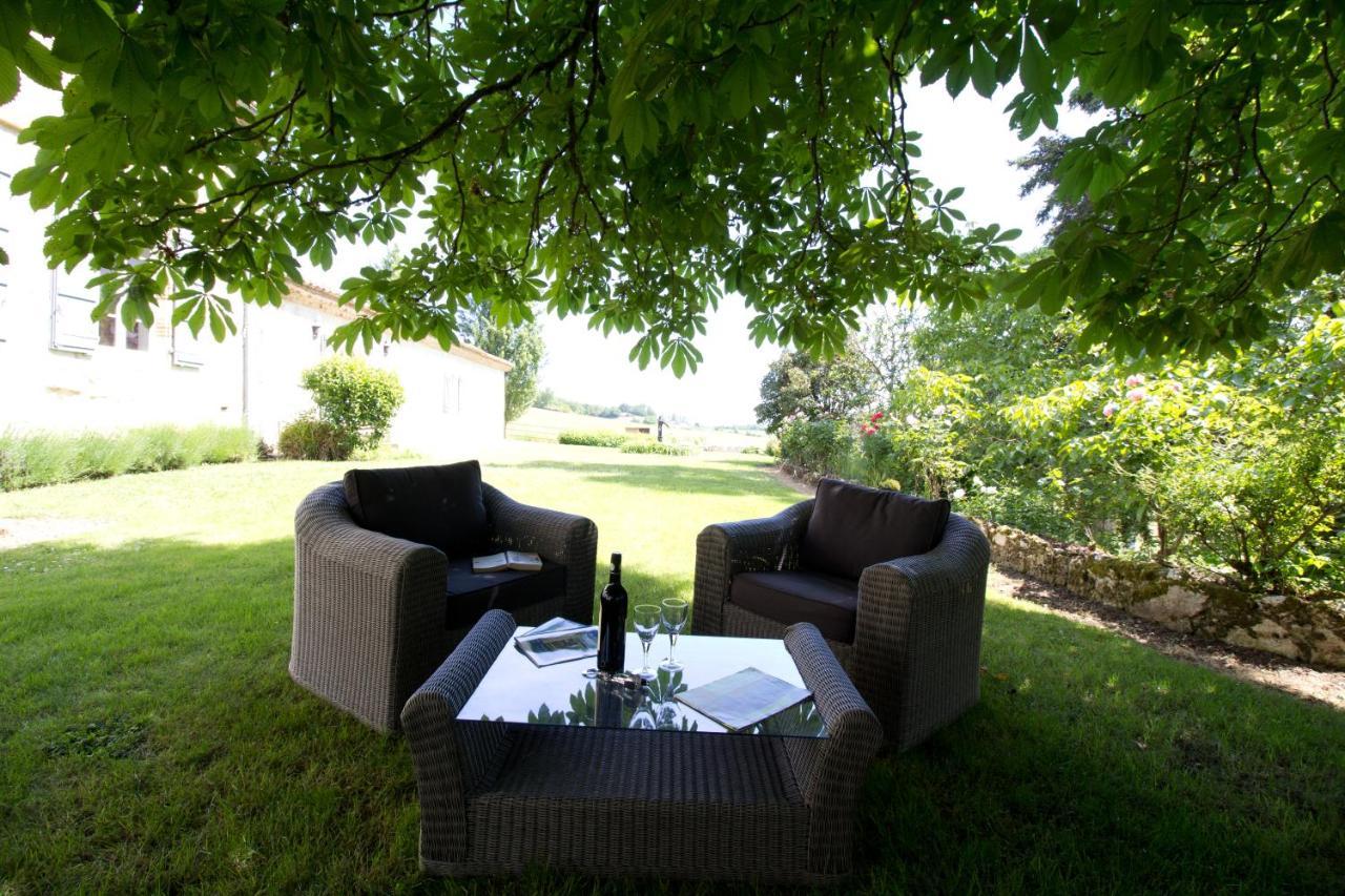 Le Farat Bed & Breakfast Auvillar Exterior photo