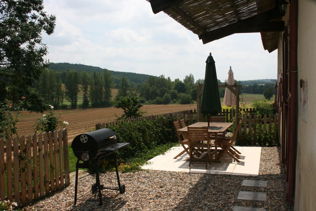 Le Farat Bed & Breakfast Auvillar Exterior photo